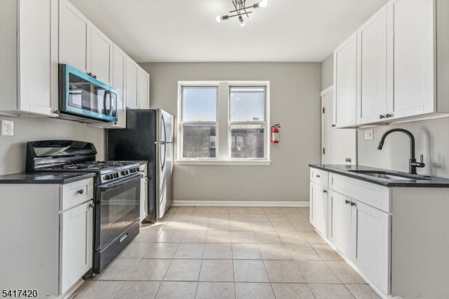 Photo - 1501 S Wood Ave Unit 2B