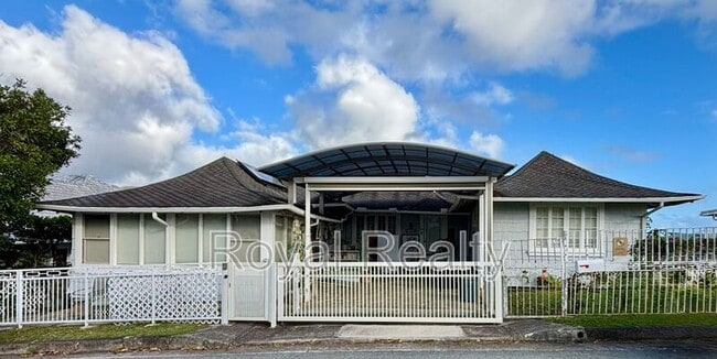 Building Photo - 2013 Kakela Dr