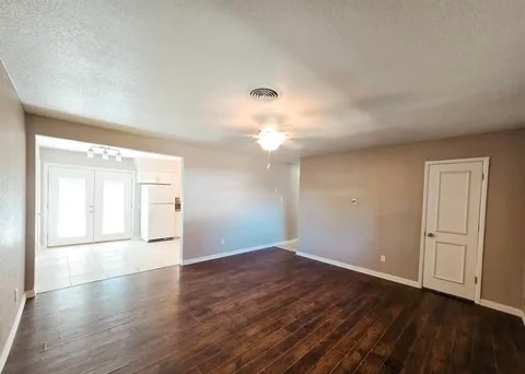 Photo - 517 W 19th St