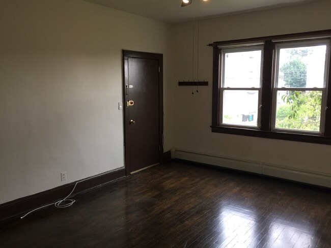 Photo - 86 Edgewood Ave