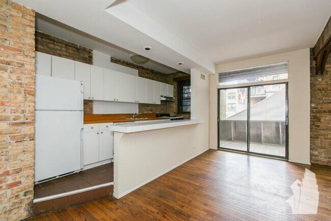 Photo - 1 bedroom in Chicago IL 60657 Unidad 556-2F