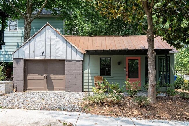 Photo - 1044 Manigault St SE