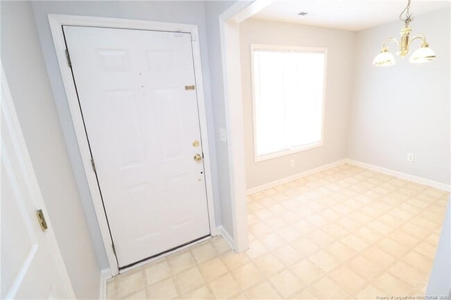 Photo - 4105 Scofield Dr