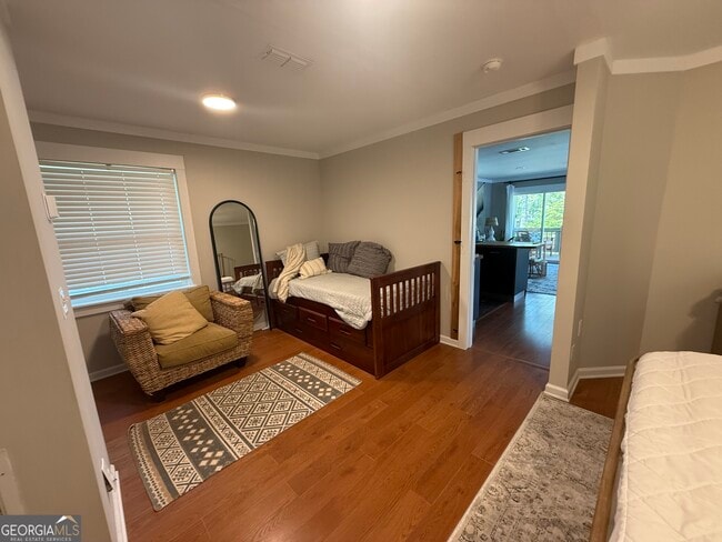 Photo - 319 Crooked River Dr