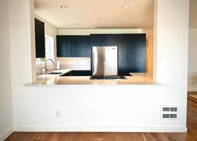 Photo - 1402 Alki Ave SW Unidad 302