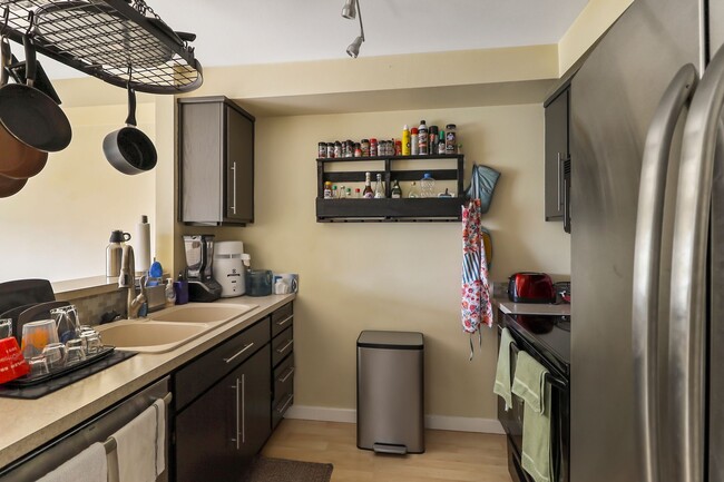 Photo - 2 Bed 2 Bath - Craftsman Condo - NAS Whidbey Unit 2