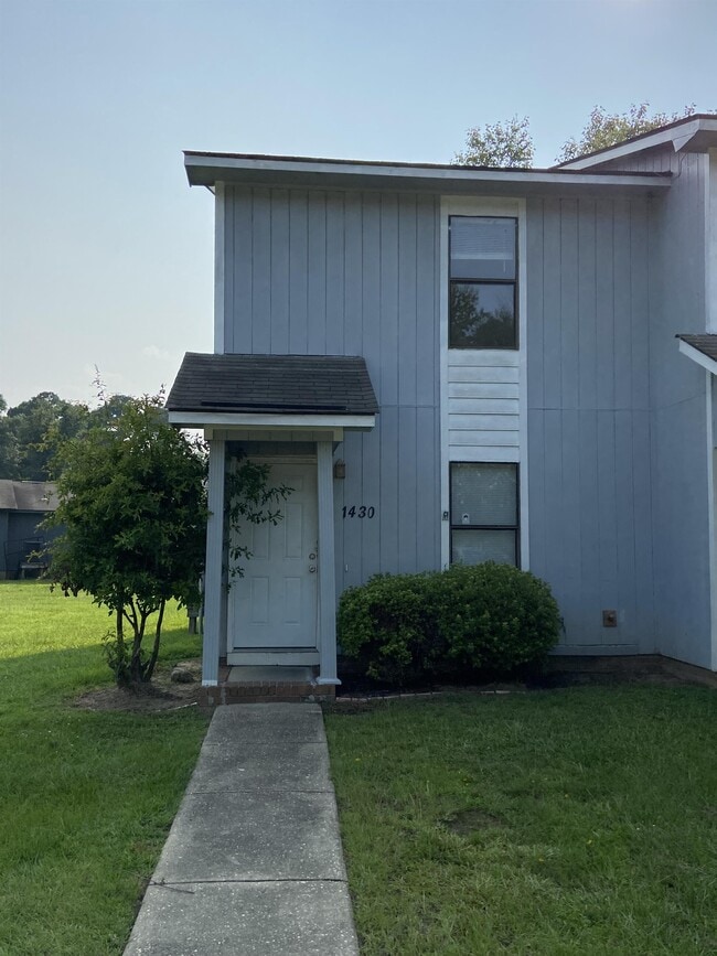 Building Photo - 1430 Tangora Ln