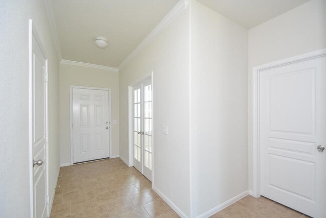 Photo - 5827 Banyan Oak Ct