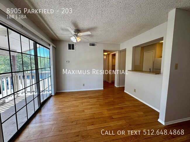 Photo - 8905 Parkfield-203 Unidad 203