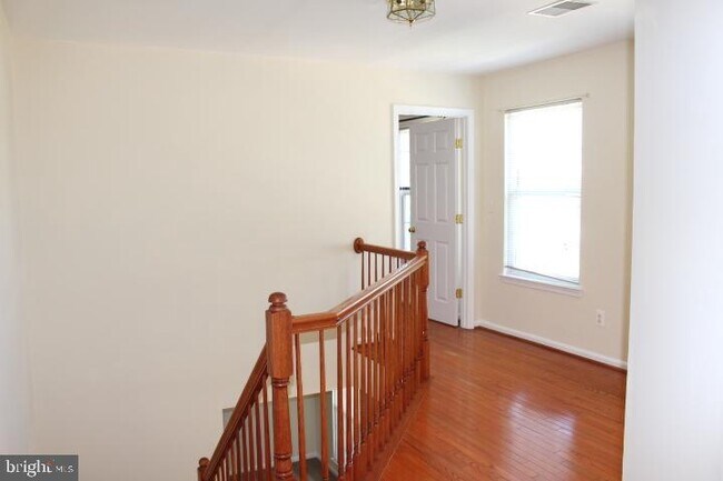 Photo - 80 Chadwick Dr