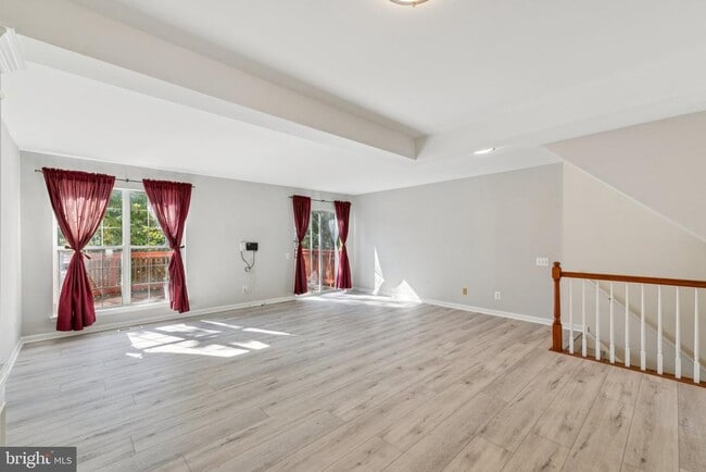 Photo - 1185 Cypress Tree Pl