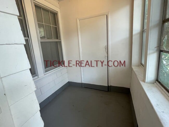 Photo - 33 Suter Terrace Unit B