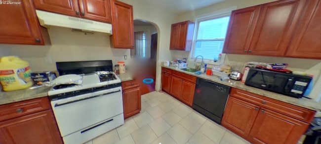 Photo - 15 Everett St Unit 24-1