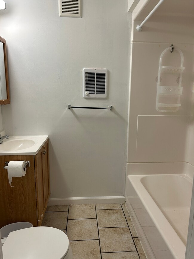 Photo - 61 Walnut St Unit Apt 2F