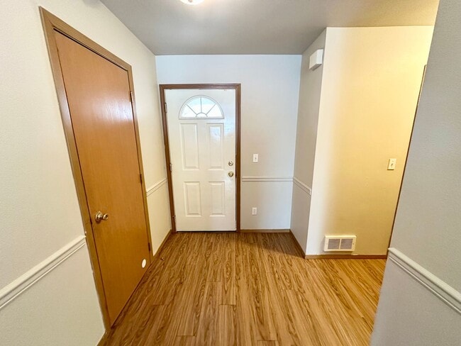 Photo - 2109 Yellowstone St Unit B