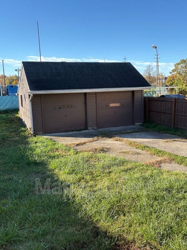 Photo - 1135 W 12th St