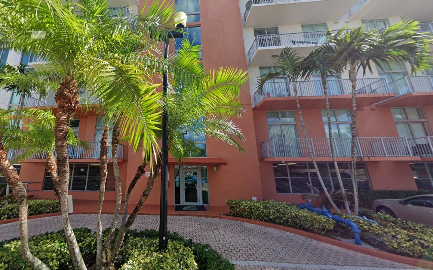 Photo - 2100 Van Buren St