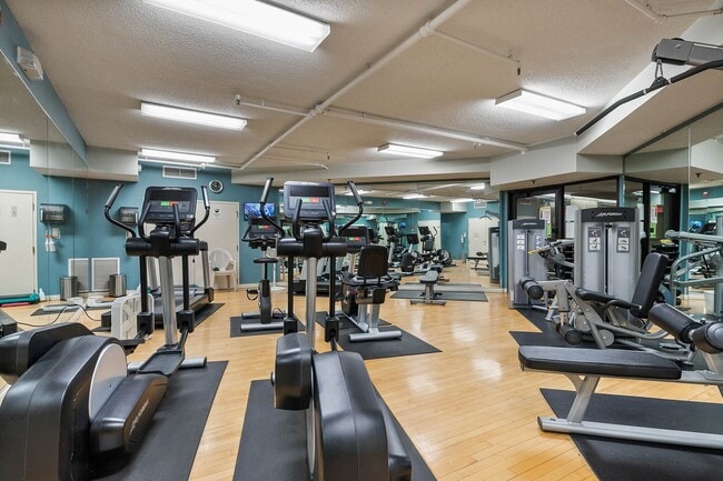 Photo - 511 Aurora Ave