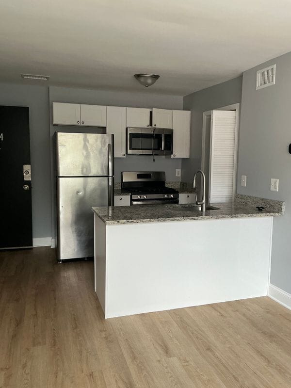 Building Photo - 1215 Alabama Ave SE