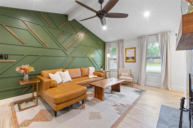 Photo - 801 Forest Glen Cove