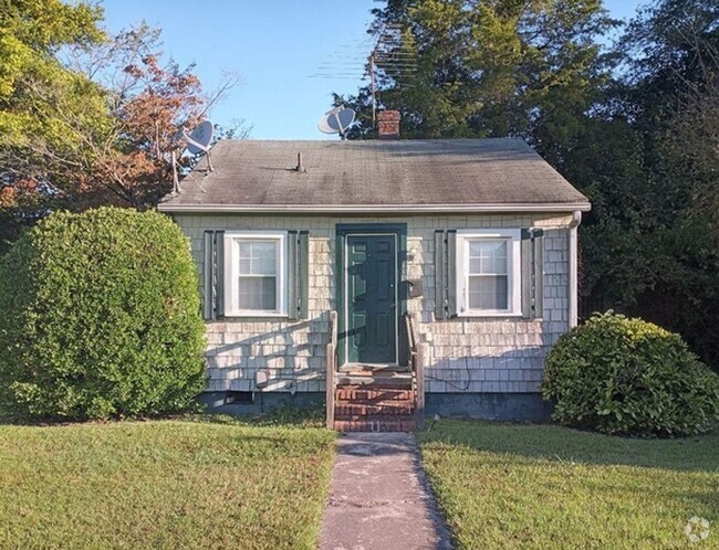 Building Photo - 1 bedroom/1 bathroom- Penniman Road Rental