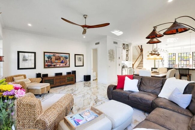 Photo - 301 del Sol Cir