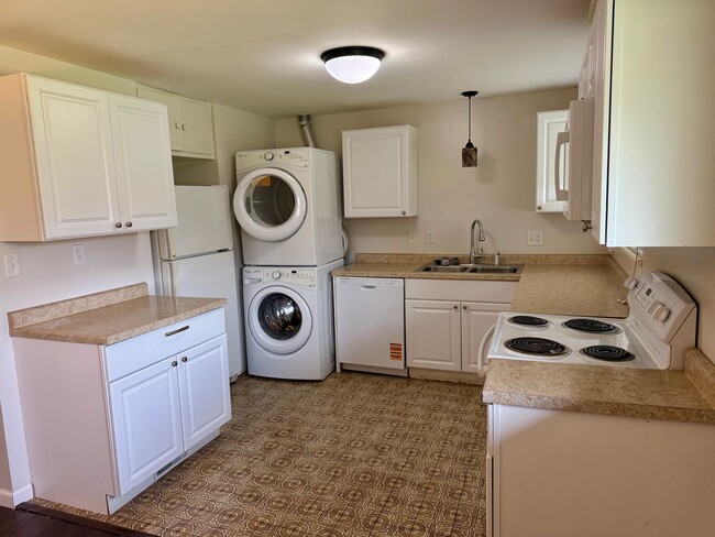 Photo - Charming 3 Bed, 2 Bath Ranch