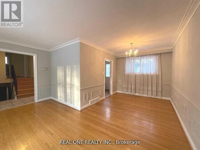 Photo - 17 Valleycrest Ave