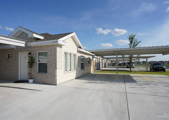 Photo - 7111 N 59th Ln Unit 4