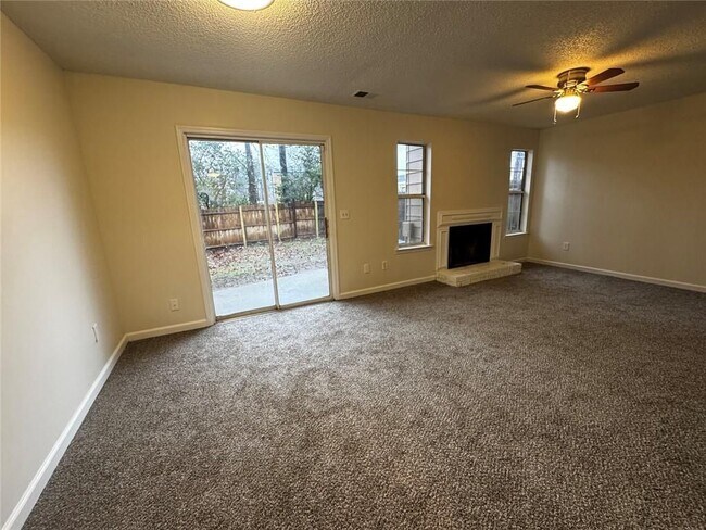 Photo - 875 Joseph Club Dr