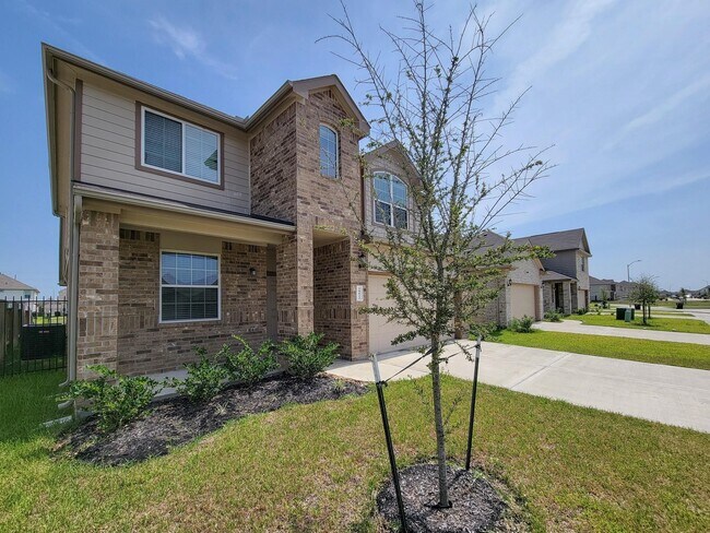 Building Photo - 24822 Adami Veduta Ct