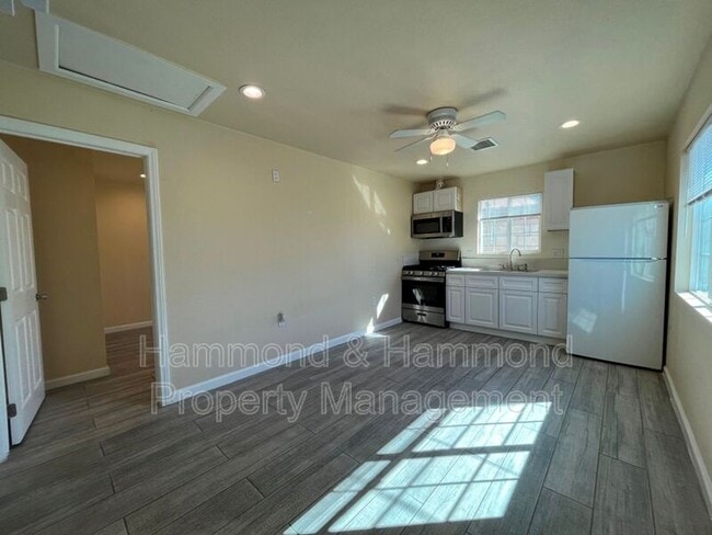 Photo - 12110 Bromont Ave