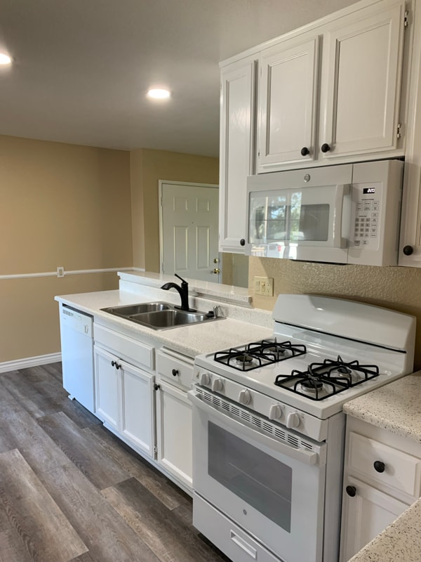 Building Photo - 1365 Crafton Ave Rental