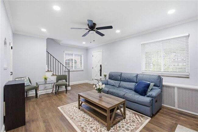 Photo - 3891 Beechwood Blvd