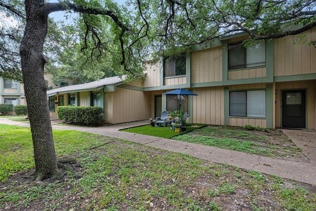 Photo - 9504 Quail Village Ln