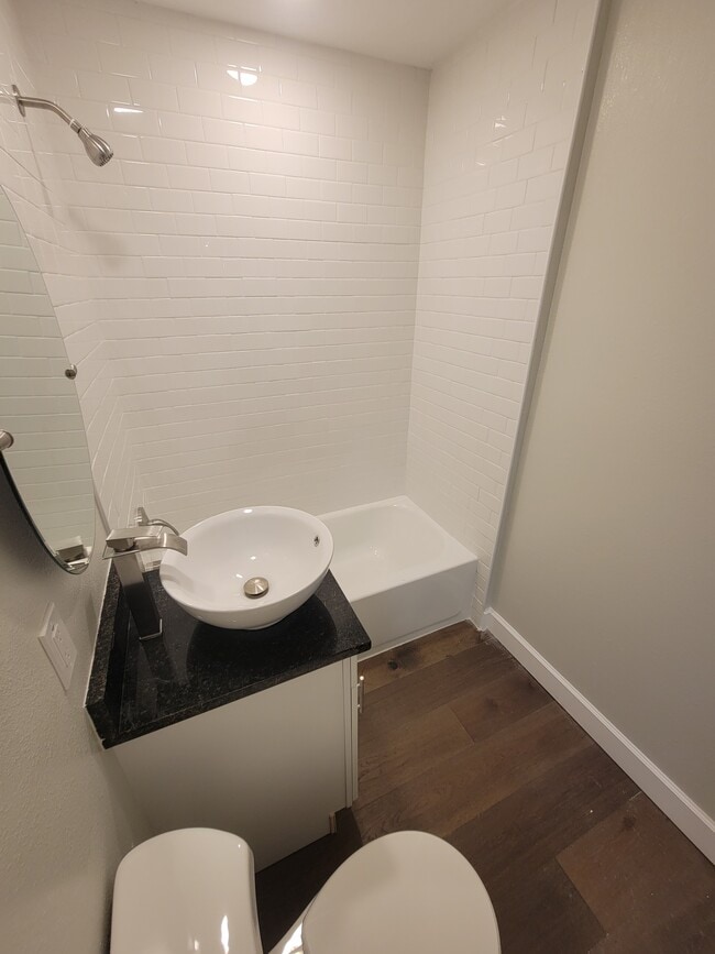 Photo - 611 Tanglewood St Apartamentos Unidad Duplex