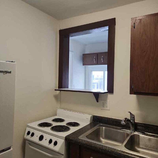 Photo - 119 S Walnut St