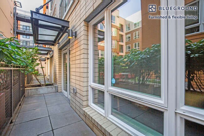 Photo - 10595 Main St Unidad FL2-ID293