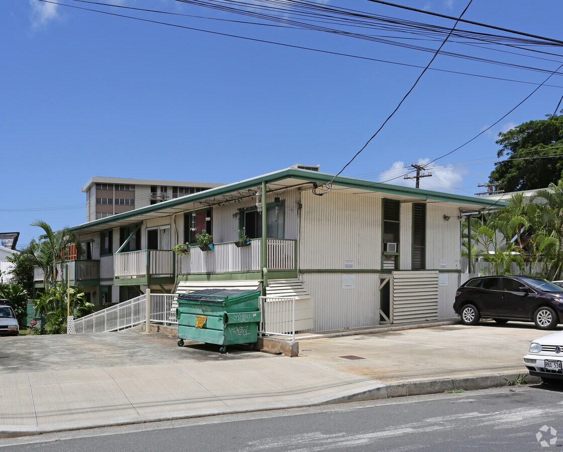 Photo - 3015 Kaimuki Ave Apartments