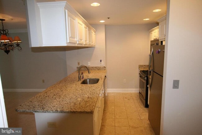 Photo - 1050 N Stuart St Unidad 226