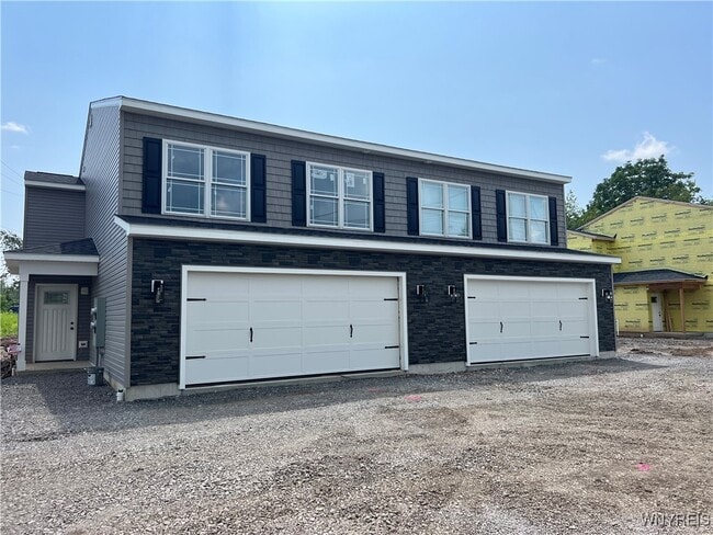 Building Photo - 10985 Main St