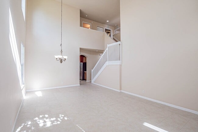 Photo - 603 Calamondin Way SW