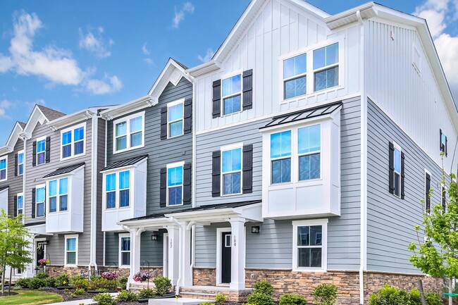 Photo - 100 Fost Blvd Townhome