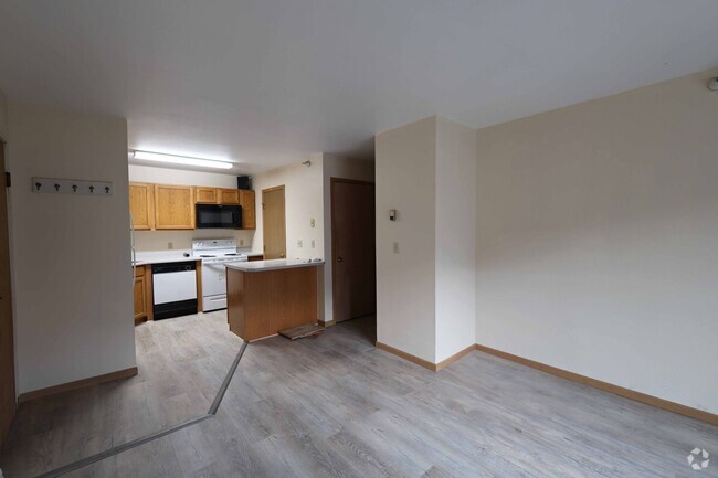 Building Photo - Cedar Creek 11 Rental
