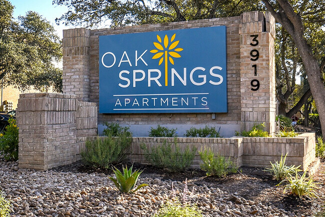 Building Photo - Oak Springs Apartments