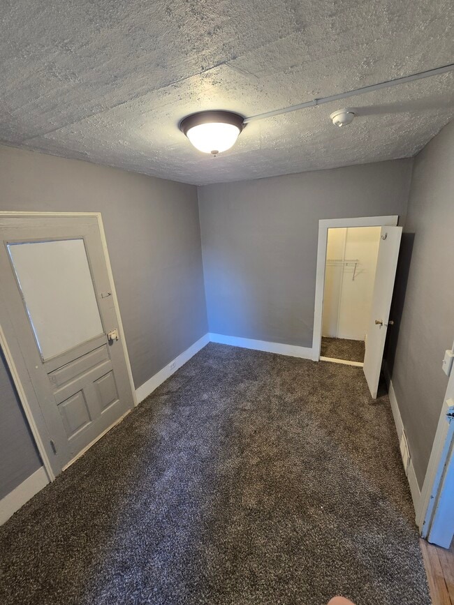 Photo - 113 W Liberty St Unidad 3 Bedroom 1 Bathhroom