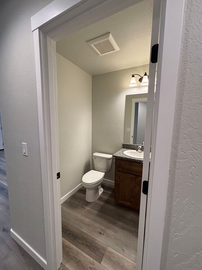 Photo - 6920-2t - 4738-4740 Gebhard Unidad 4738