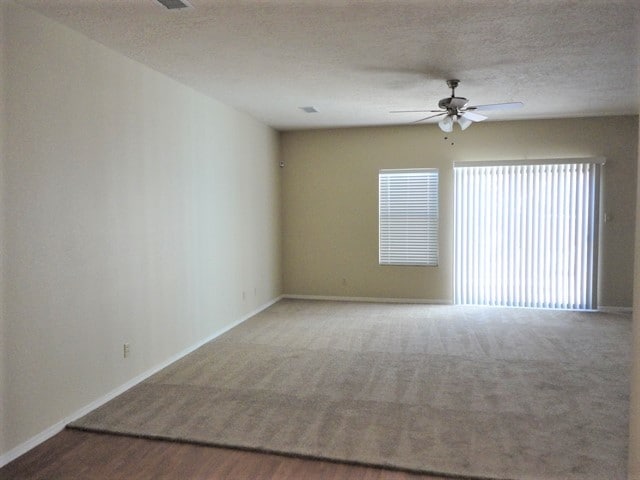 Photo - 4981 Butte Pl NW