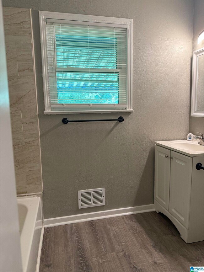 Photo - 907 77th Way S Casa