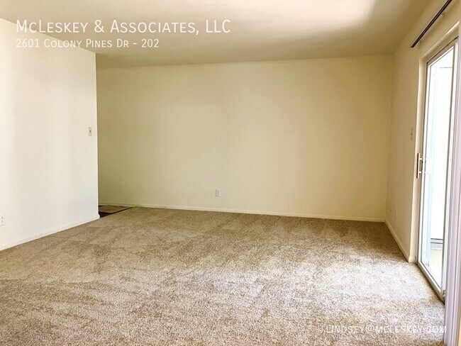 Photo - Colony Pines Apartments Unit 202